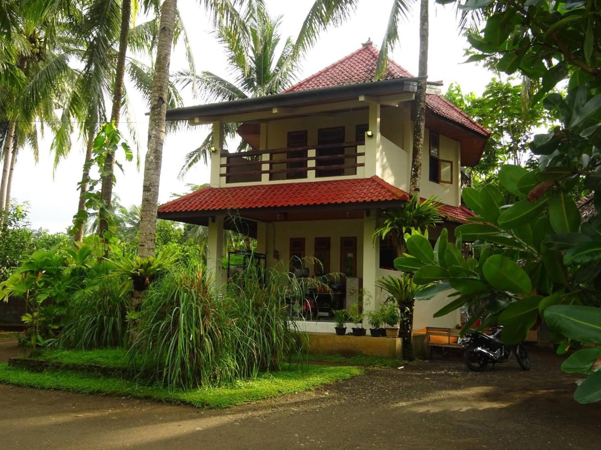 Sadati Home Stay Batukaras ภายนอก รูปภาพ