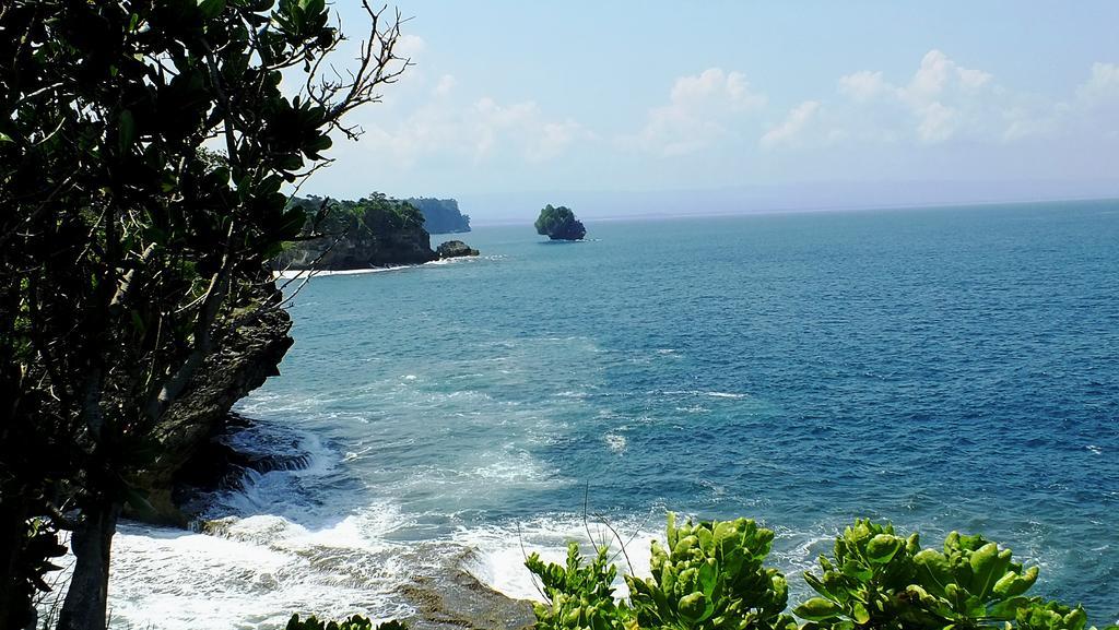 Sadati Home Stay Batukaras ภายนอก รูปภาพ